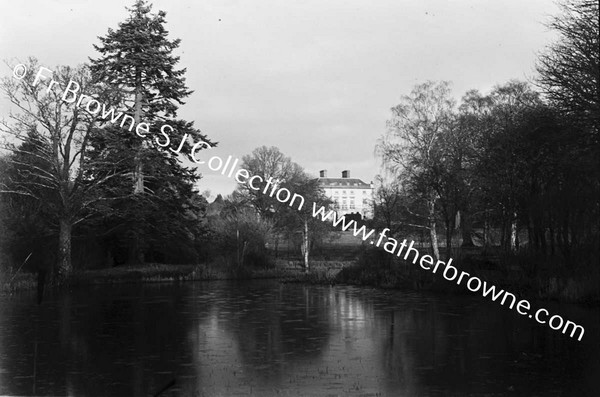 HOUSE FROM LAKE  5CM